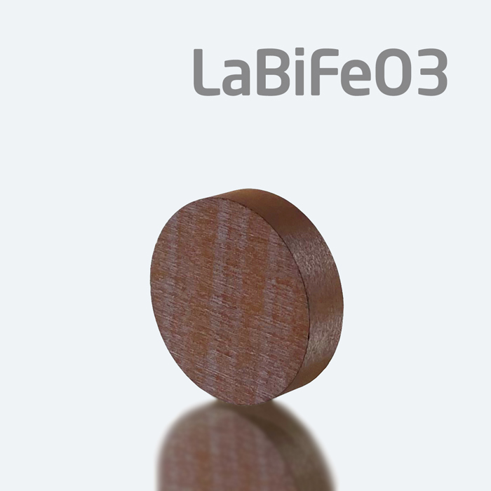 Cible de pulvérisation quaternaire à base de LaBiFeO3.